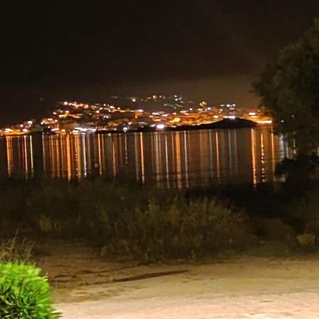 Appartamento Fronte Mare Palau Bagian luar foto