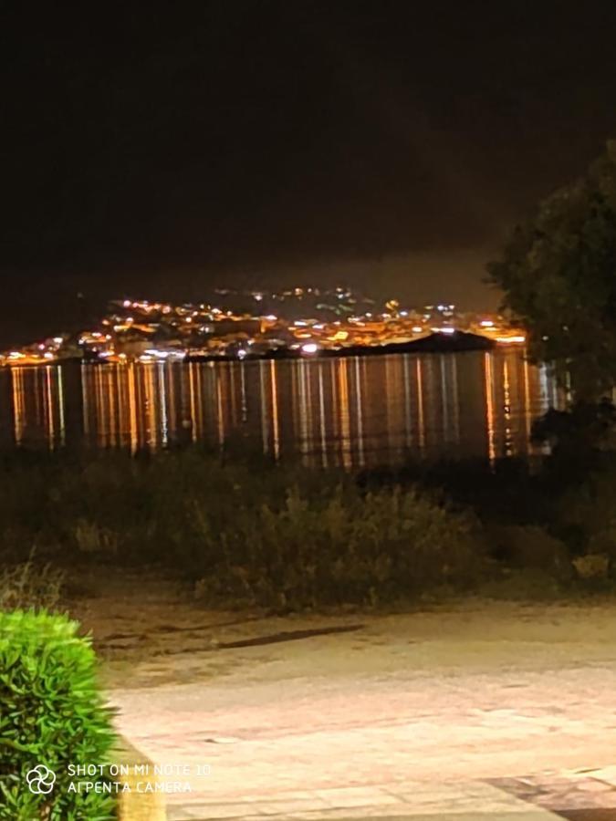 Appartamento Fronte Mare Palau Bagian luar foto