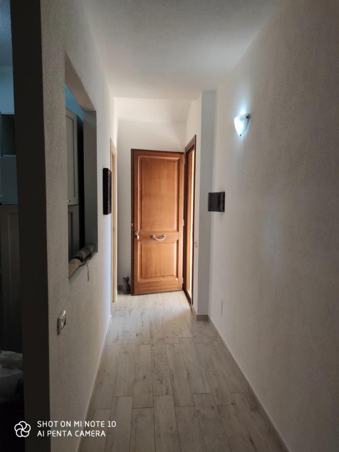 Appartamento Fronte Mare Palau Bagian luar foto