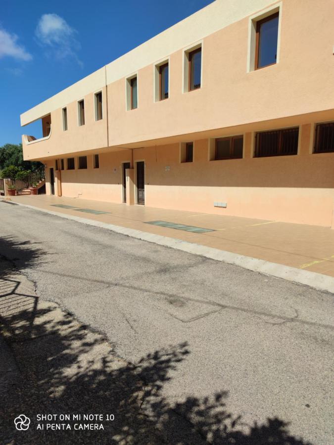 Appartamento Fronte Mare Palau Bagian luar foto